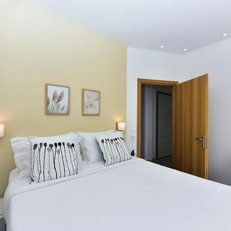 Votsalo Apartment